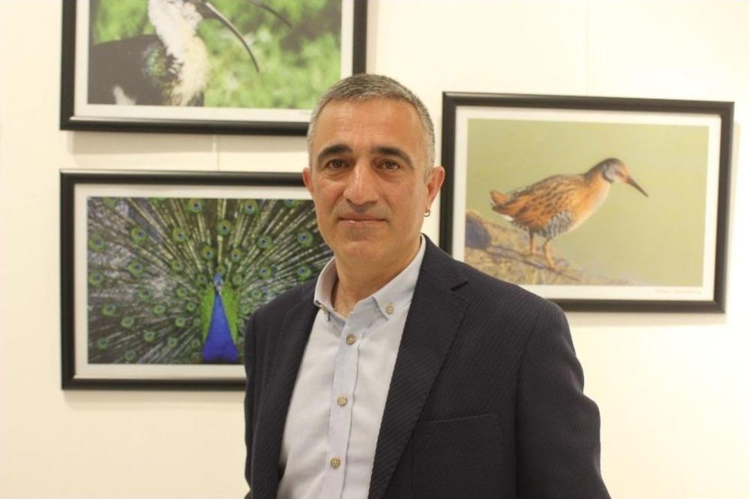 Nadir Bulunan Kuşları Fotoğraflayıp G&ouml;rmeyenlere G&ouml;sterdi