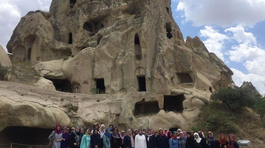 Pursaklarlı Hanımlar Kapadokya&rsquo;yı Gezdi
