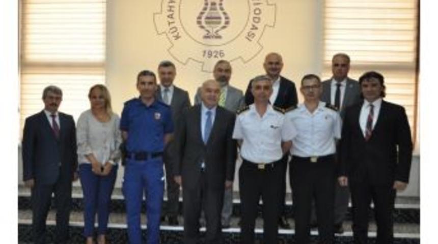 "jandarma Halkın Hizmetinde"