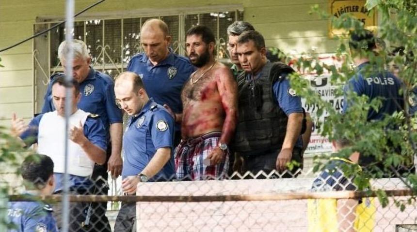 Evini Ateşe Verip İtfaiye Ve Polise Ateş A&ccedil;an Şahıs Tutuklandı