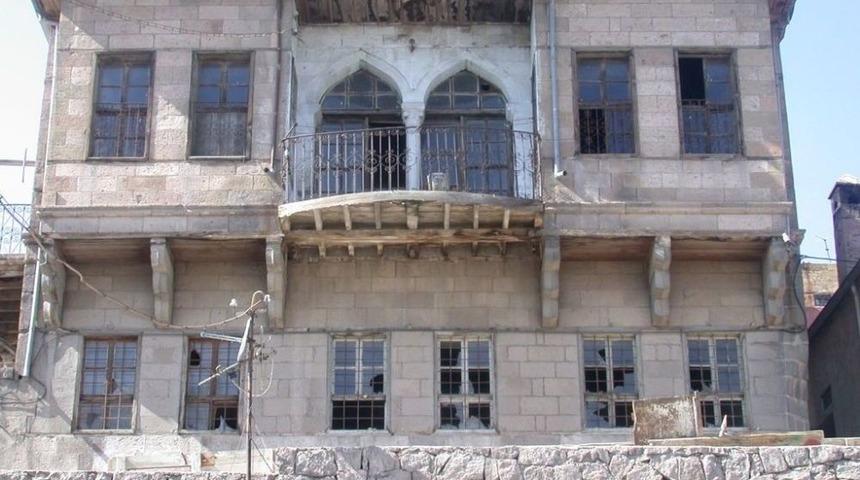 Niğde&rsquo;de 7 Tarihi Konak Kamulaştırıldı