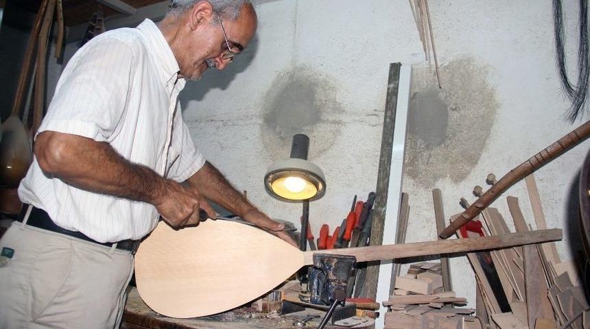 (özel) Yarım Asırlık Saz Ustası