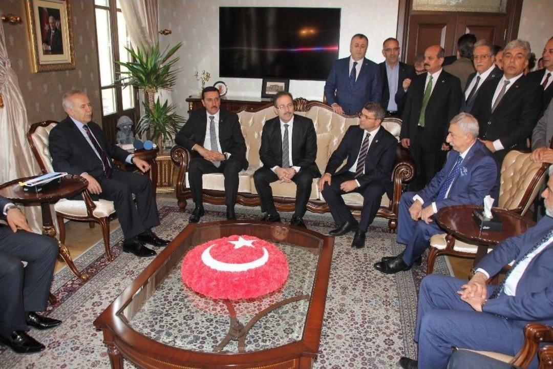 Bakan T&uuml;fenkci Hatay&rsquo;da