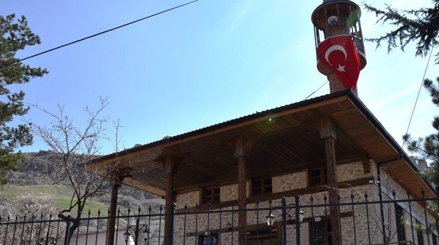 Sel&ccedil;uklu Belediyesi Subaşı Camii Restore Etti