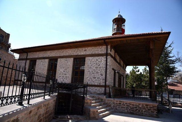 Selçuklu Belediyesi Subaşı Camii Restore Etti