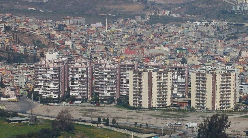 Bayraklı&rsquo;da 30 Yıllık Sorun &Ccedil;&ouml;z&uuml;ld&uuml;