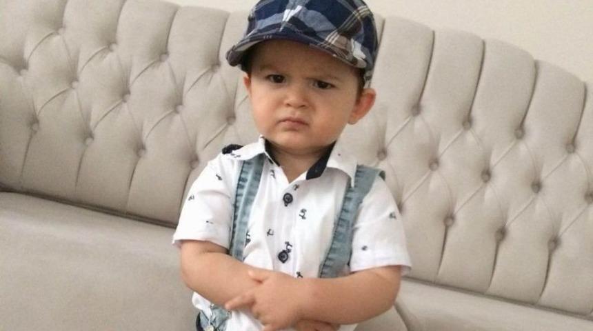 D&uuml;ğ&uuml;ne Giden Aile Kaza Yaptı: 2 &Ouml;l&uuml;, 4 Yaralı