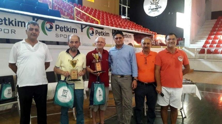 Aliağa’da 5. Briç Turnuvası Sona Erdi