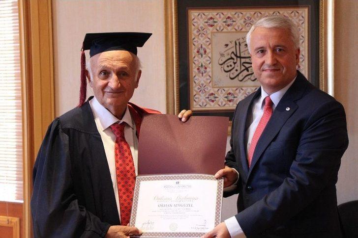 50 Yıllık Hayalini Açıköğretim Sistemi İle Gerçekleştirdi G2