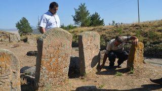 Osmanlı Dönemine Ait Mezar Taşları İncelendi