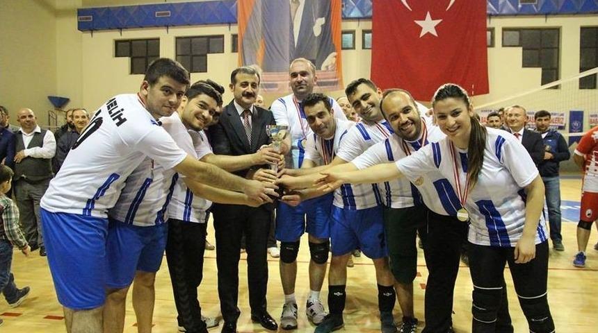 Sungurlu&rsquo;da Voleybol Turnuvasının Şampiyonu Belli Oldu