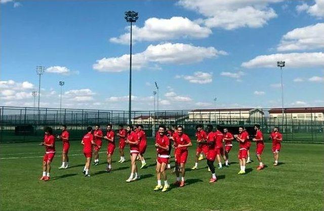 Salihli Belediyespor Afyon Kampını Tamamladı