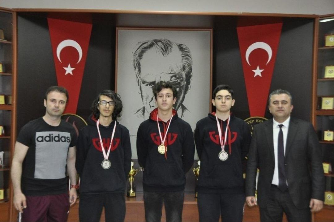 Gaziantep Kolej Vakfı &Ouml;zel Liseleri Başarıya Doymuyor