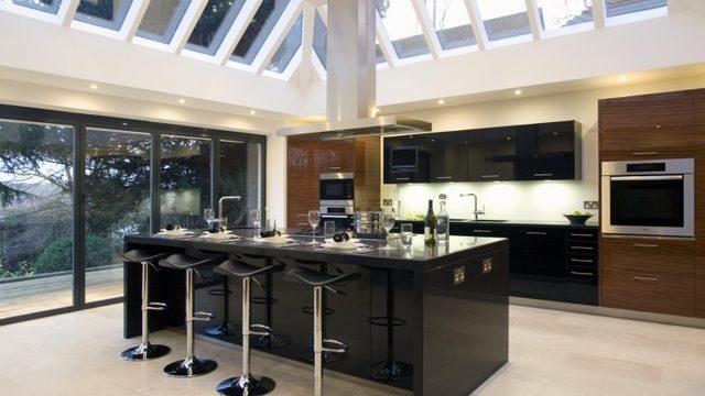 Bu Mutfaklarda Yemek Yapılmaz Da Ne Yapılır? Hollywood Ünlülerinin Mükemmel Mutfak Dekorasyonları