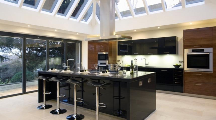 Bu Mutfaklarda Yemek Yapılmaz Da Ne Yapılır? Hollywood Ünlülerinin Mükemmel Mutfak Dekorasyonları