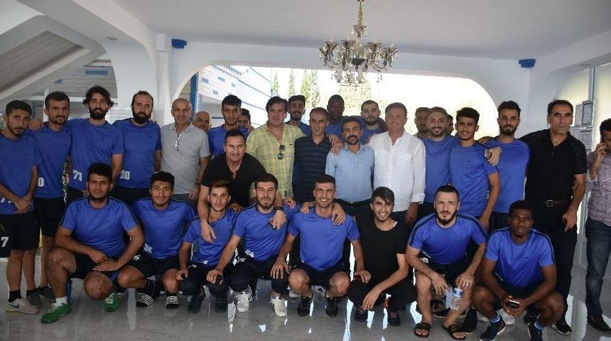 Ünlü Futbolcular Kahta’da