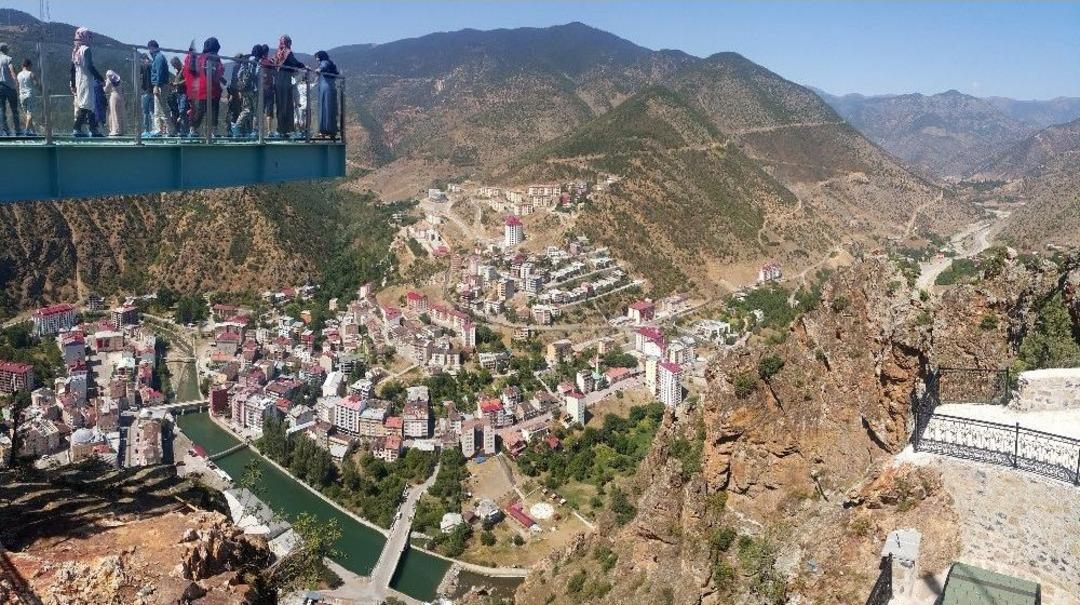 Cam Seyir Terasına Kır Lokantası Yapılacak, Yolu Ağa&ccedil;landırılacak