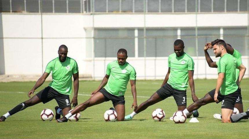 Atiker Konyaspor’da 6 Oyuncu Milli Takımlara Davet Edildi