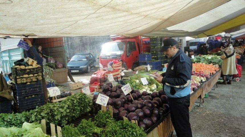Gebze Zabıtası Semt Pazarlarını Denetlemeye Devam Ediyor