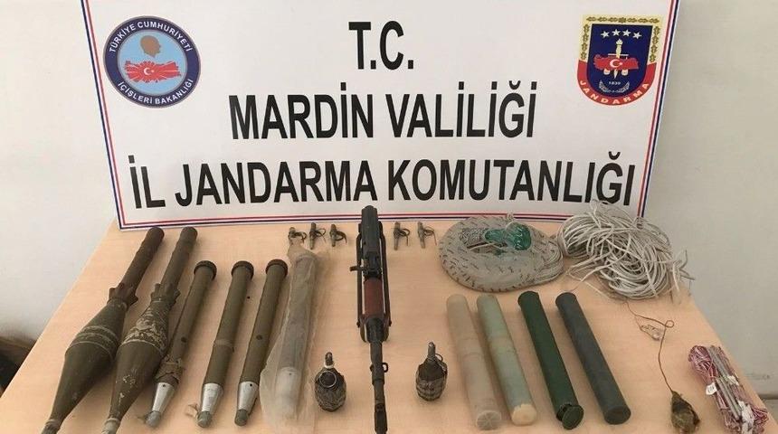 Mardin Kırsalında Her Taşın Altı Didik Didik Ediliyor