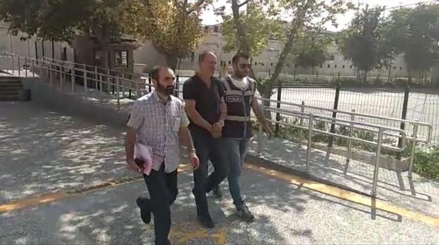 Yankesiciler Önce Kameraya Sonra Polise Yakalandı