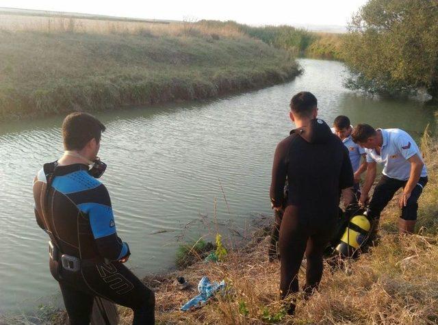 Serinlemek İçin Sulama Kanalına Giren Çoban Boğuldu