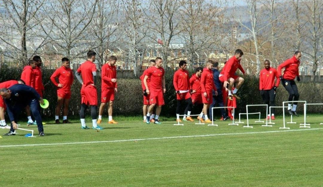 Kayserispor&rsquo;da Hazırlıklar Devam Ediyor