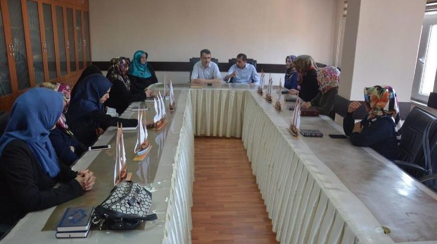 Kur&rsquo;an Kursu &Ouml;ğreticilerine Eğitim Semineri