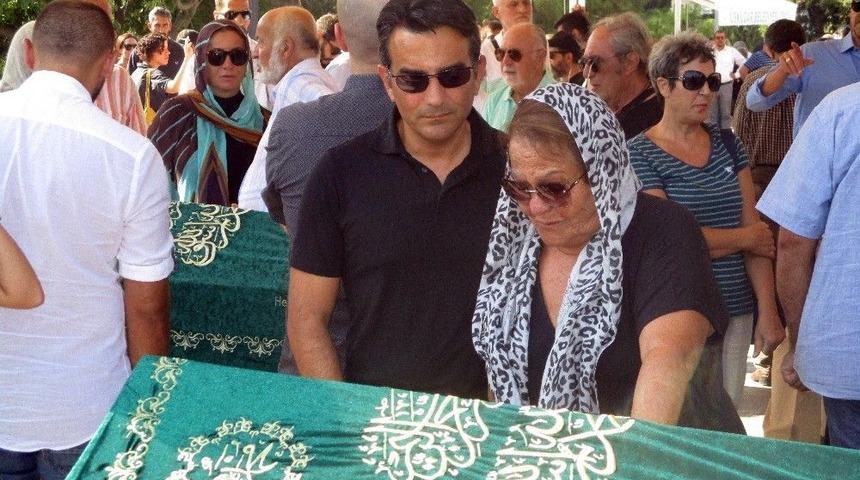 Öldürülen Mizah Dergisi Sahibi Son Yolcuğuna Uğurlandı