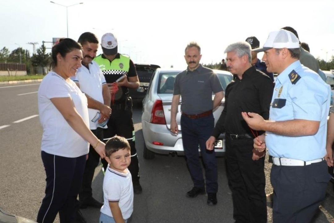 Vali Rahmi Doğan&rsquo;dan &ldquo;kırmızı D&uuml;d&uuml;k&rdquo; Projesine Destek