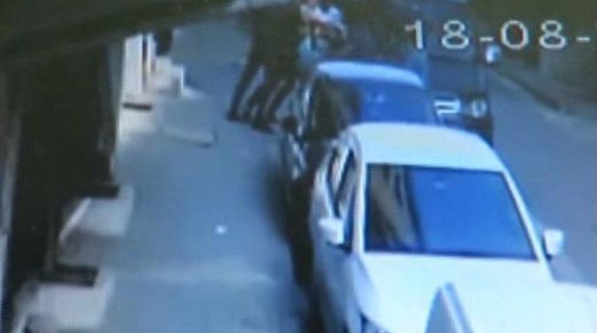 Avcılar’da Sokak Ortasında Adamı Karga Tulumba Araca Bindirip Kaçırdılar