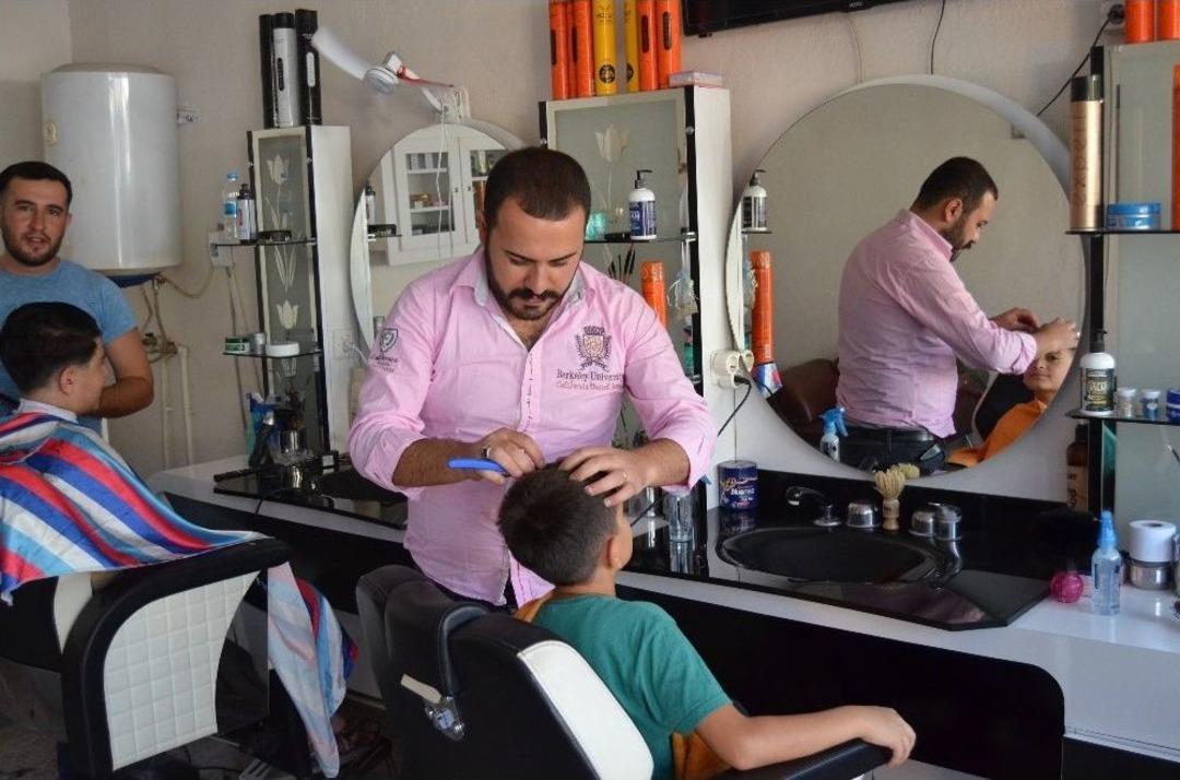 Berber Ve Kuaf&ouml;rlerden Bayram Mesaisi