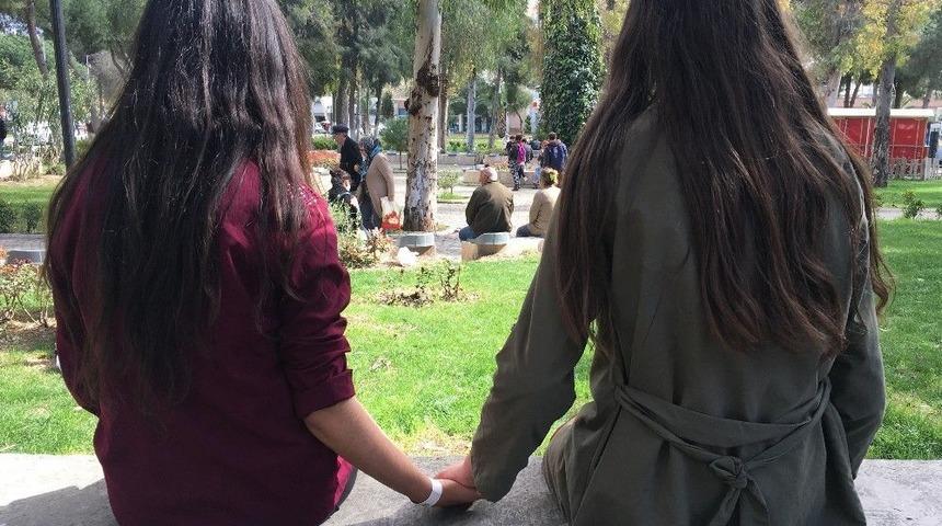 (&ouml;zel Haber) Şiddetten Ve Tacizden Ka&ccedil;an Kardeşler G&ouml;zyaşları İ&ccedil;inde Yardım Bekliyor