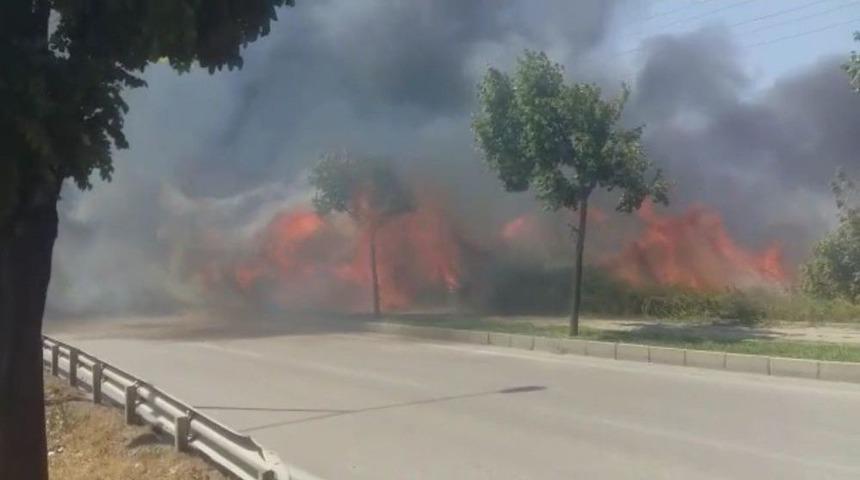 Sanayide &Ccedil;ıkan Yangında Faciadan D&ouml;n&uuml;ld&uuml;