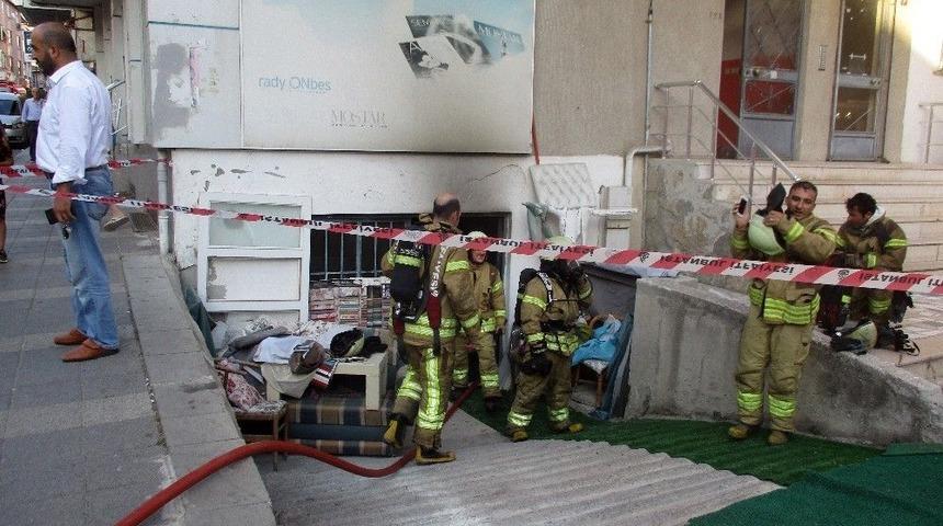 Üsküdar’da Mobilya Atölyesinde Yangın Paniği
