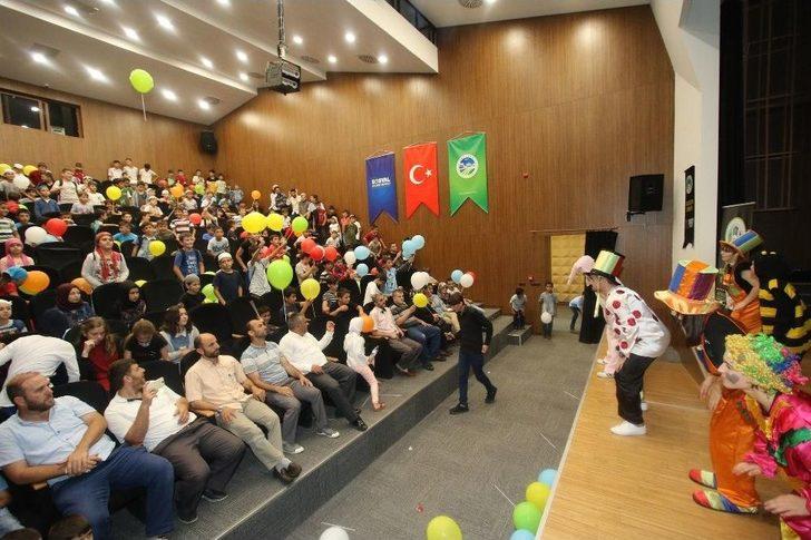 Akyazı’da Yaz Kur’an Kursu Öğrencileri Tiyatroda Buluştu G1