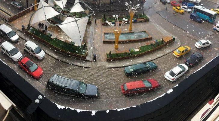 Erzurum’da Sağanak Sele Dönüştü G5