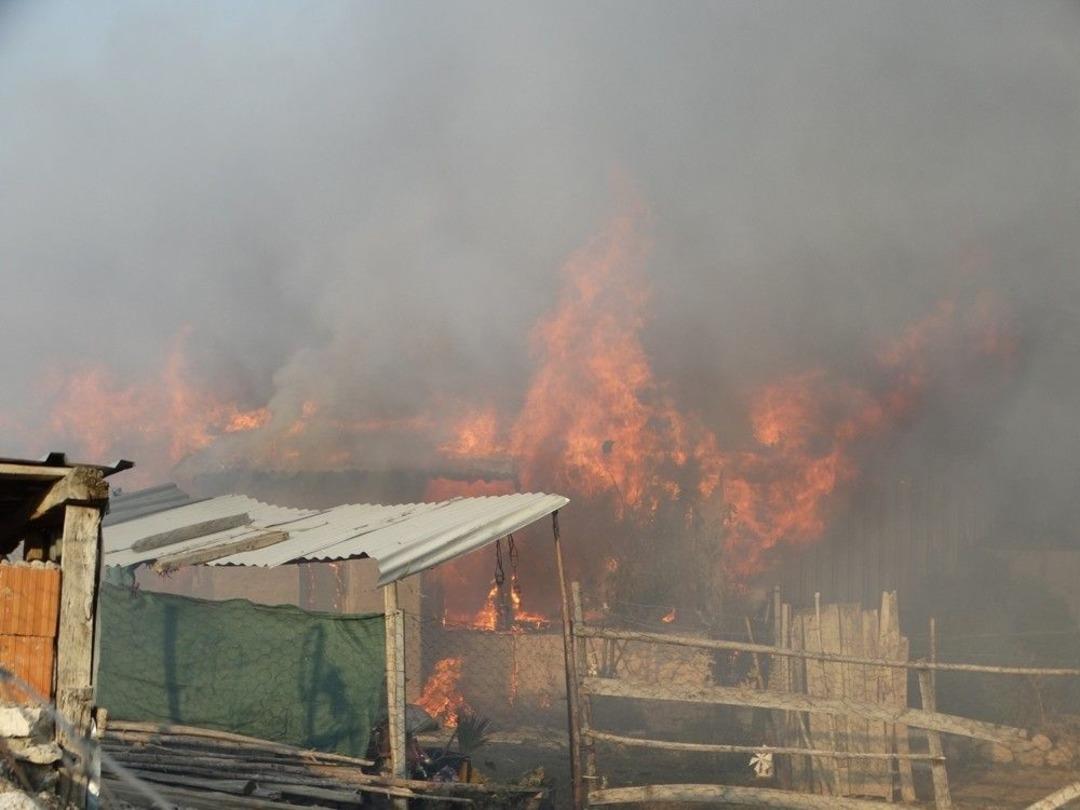 Domani&ccedil;&rsquo;teki Yangında 1 Ev, 1 Samanlık Ve 1 Ahır K&uuml;l Oldu