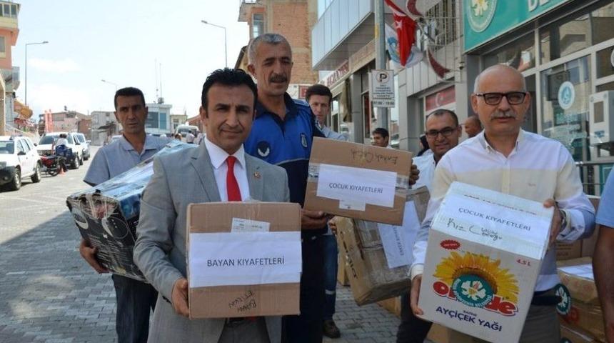 Manisa&rsquo;dan Bayırbucak T&uuml;rkmenlerine Kolilerce Yardım