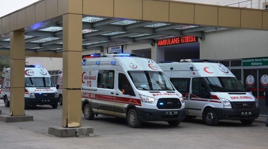 Trabzon Havalimanı&rsquo;na Acil İniş Yapan U&ccedil;aktaki Hasta Kanuni Eğitim Ve Araştırma Hastanesi&rsquo;ne Kaldırıldı