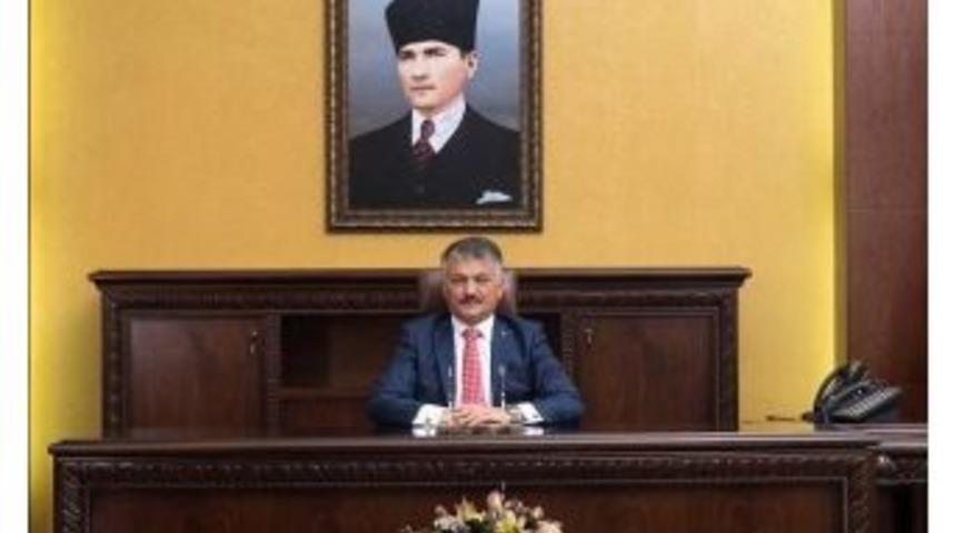 Vali Yazıcı, Tıp Bayramını Kutladı