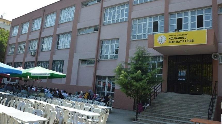 Manisa İmam Hatip Mezunları Son Kez Buluştu