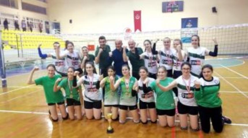 Filenin K&uuml;&ccedil;&uuml;k Sultanları İl Şampiyonu