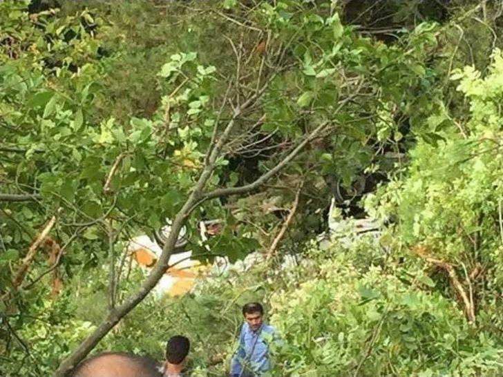 Yolcu Midibüsü Uçuruma Yuvarlandı, Çok Sayıda Yaralı Ve Ölü Var G3