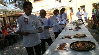 Yöresel Yemek Yarışmasında Hünerlerini Sergilediler