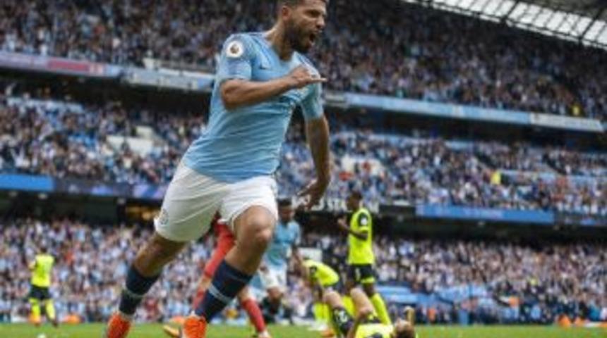 Agüero Coştu, Manchester City Farklı Kazandı