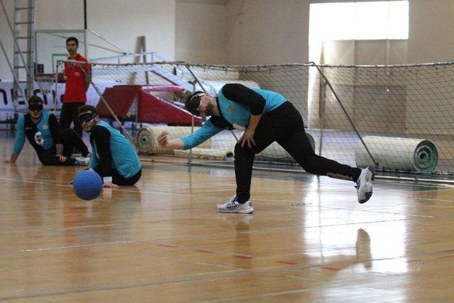 Alanya’daki 1. Ve 2. Lig Erkekler Goalball Türkiye Şampiyonası