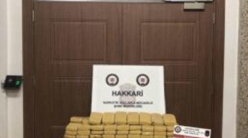 Hakkari’de 52 Kilo Eroin Ele Geçirildi