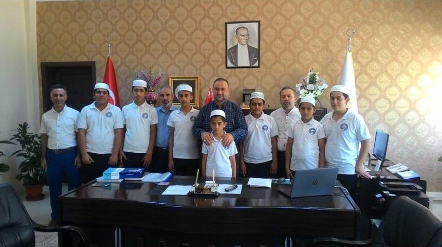 Adıyaman M&uuml;ft&uuml;s&uuml; Taş&ccedil;ı Hafızları Tebrik Etti