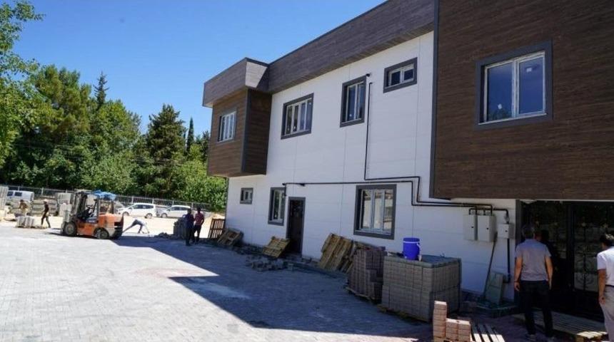 Bah&ccedil;ecik Taziye Evi &Ccedil;evre D&uuml;zenlemesi Başladı